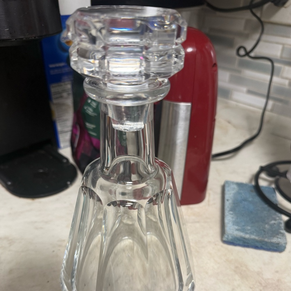 Elegant Clear Glass Decanter- Baccarat